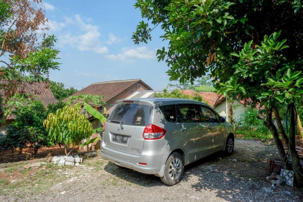 Reddoorz @ Jalan Raya Kaliwungu Selatan Kendal Hotell Exteriör bild